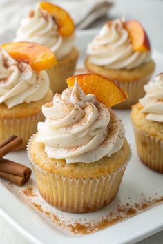 Peach Crumble Cupcakes